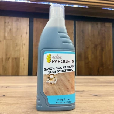 Indiqué pour les sols stratifiés 