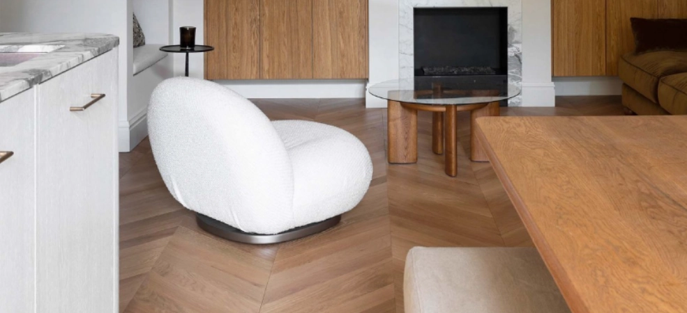 Les parquets en bois et les planchers chauffants et/ou rafraichissants